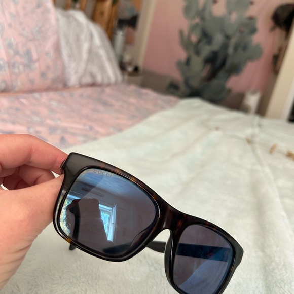 Men’s/Unisex Gucci Sunglasses - Picture 8 of 8